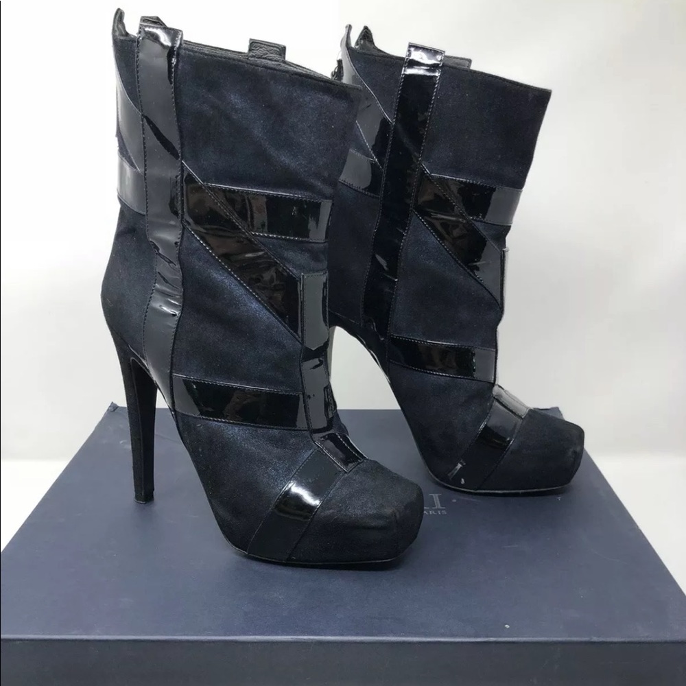 Aperlai Suede and Patent Leather Ankle Boots 38 high hill